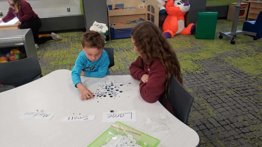EHOVEefc's tweet photo. EFC2 working with the preschoolers in our early child center! #EHOVEvips #EHOVEworks #EFC2 https://t.co/WoISv43Kyi