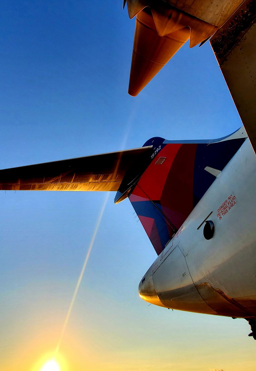Endeavor Air (@EndeavorAir) / Twitter