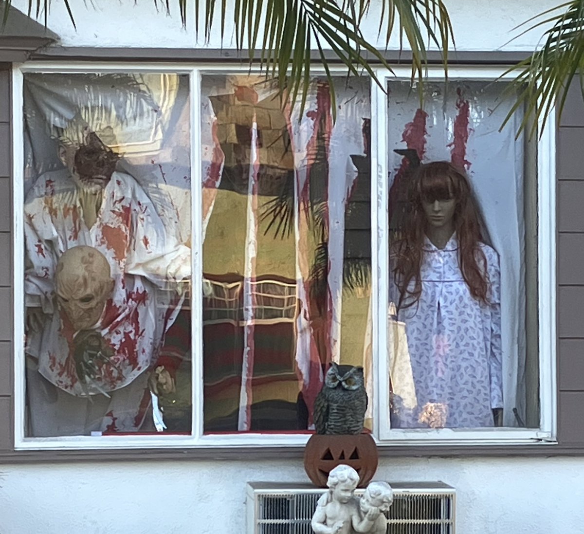 DruBrock's tweet photo. Hats off to these legends for frightening my child on the way to school. This is how it’s done, people. https://t.co/CTWrIoRjuV