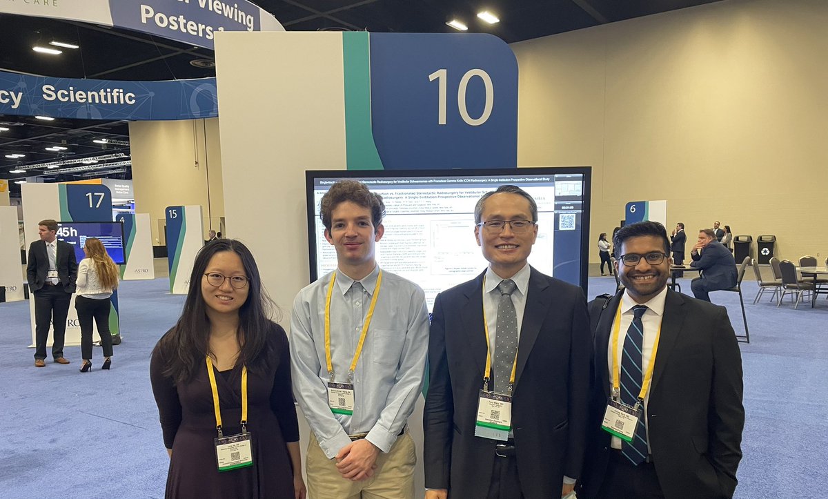 So proud of my students Lucy Jia and Nicholas Biniaz-Harris for their poster presentation on our frameless single and fractionated SRS experience for acoustic neuroma and recurrent meningioma and seeing my former student @ASarafMD2 @ColumbiaRadOnc @ColumbiaPS #astro22