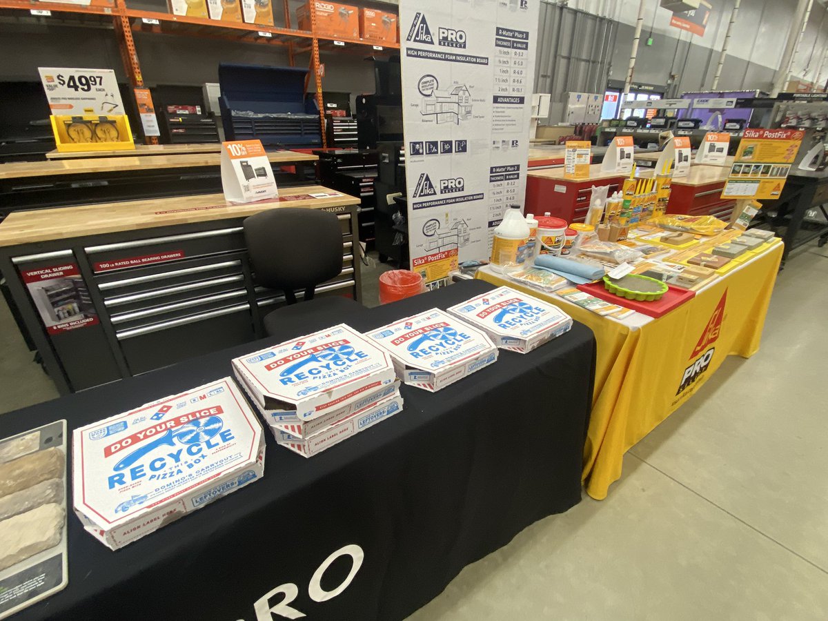 ShannonG386's tweet photo. I got pizza for the pros today at #HomeDepot 6369 in Fleming Island FL.  Stop by to grab some lunch and I can tell you all about the #Sika and #Rmax products we have. #SikaProSelect #Sikaflex #Sikabond #PRO #DIY #concreterepair https://t.co/AZsMxwAwBa