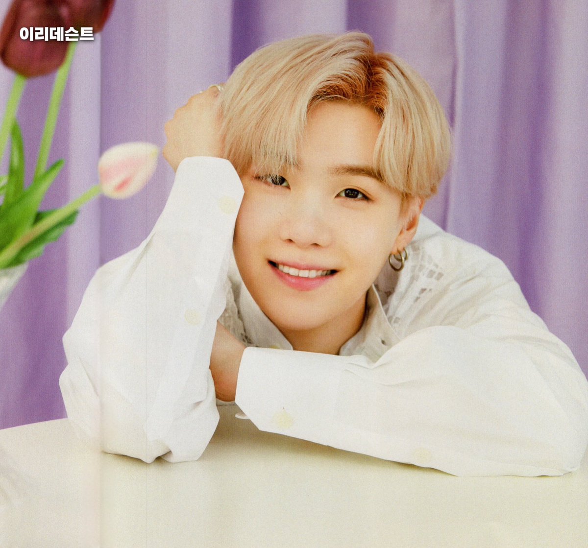 iridescent9595_'s tweet photo. [SCAN] BTS JAPAN OFFICIAL Vol.10
윤기 
#MAMAVOTE  #bts @BTS_twt 
윤기메리미💍 https://t.co/A2rNgZbnib