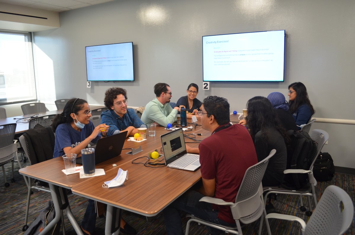 McWilliamsSBMI's tweet photo. More photos from the event! So You Think You Can Innovate? HIC (Healthcare Innovation Challenge) Students from McGovern, GSBS, SPH, and SBMI participated. #HIC #HealthcareInnovationChallenge #SBMI #SPH #GSBS #McGovern #MyUTHealth https://t.co/vhk8TCqp33