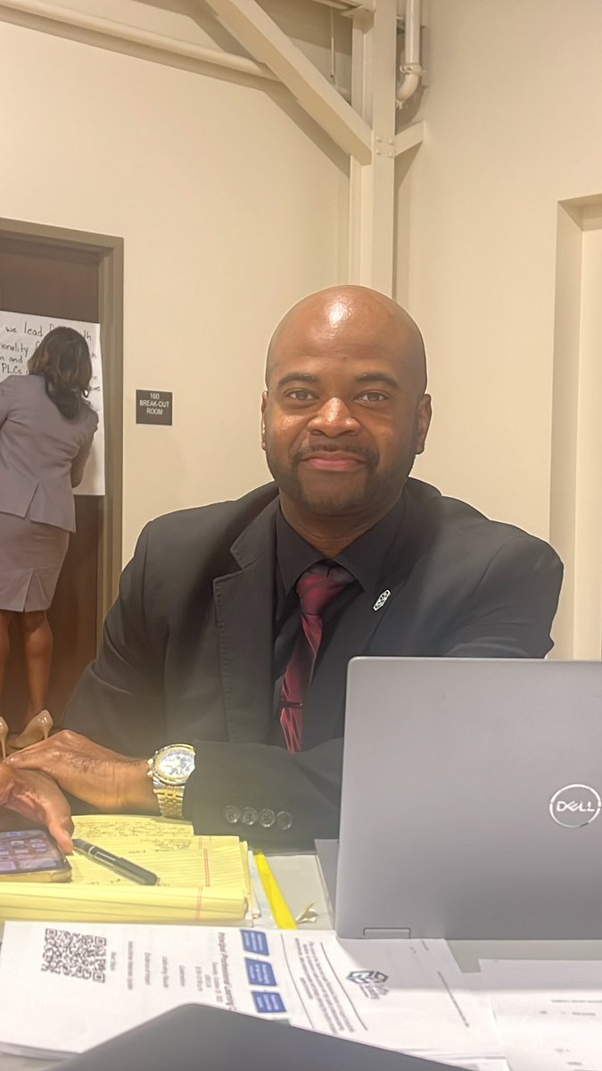 laurajordan1120's tweet photo. @Docpittman1 I appreciate the strong leadership and support you provide that ensures ALL of our scholars are on track and successful. It’s an honor to learn alongside you in our PLC! #PrincipalsRock #PrincipalsLearnToo @GriffinSpalding https://t.co/OKGYLgGwKb