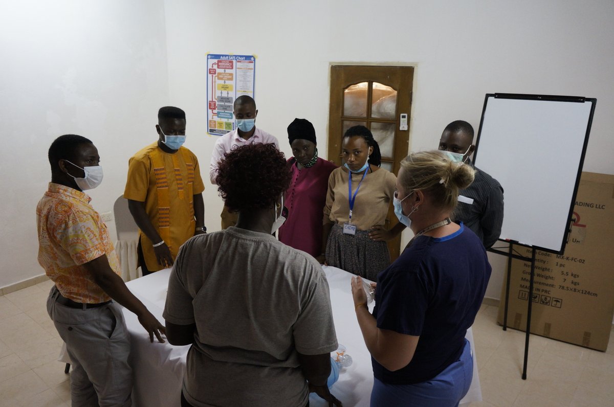 📢New volunteer opportunity📢 We are looking for an experienced clinician to help develop point of care ultrasound scanning (PoCUS) in emergency rooms in hospitals across #SierraLeone on a 12-month placement. Read more and apply here⬇️ kcl.ac.uk/kghp/volunteer…