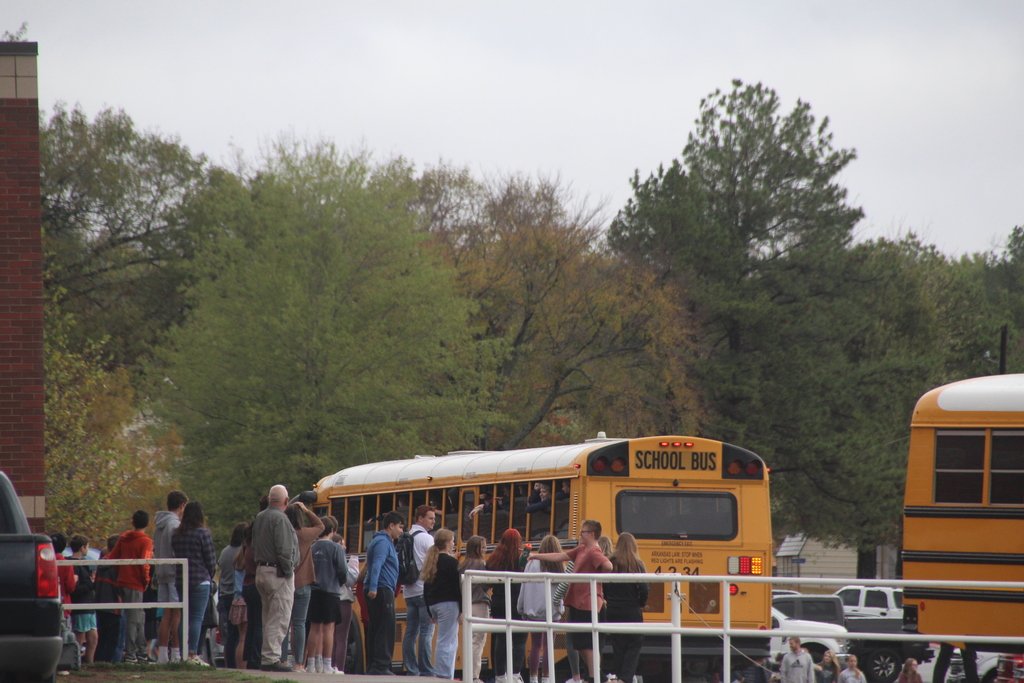 The Volleyball team heads to state tournament with a send off from the Jr. High and the FC/GHS students this morning!  Good Luck Girls! 
They play at 4pm today vs. Green County Tech @ Greenbrier.