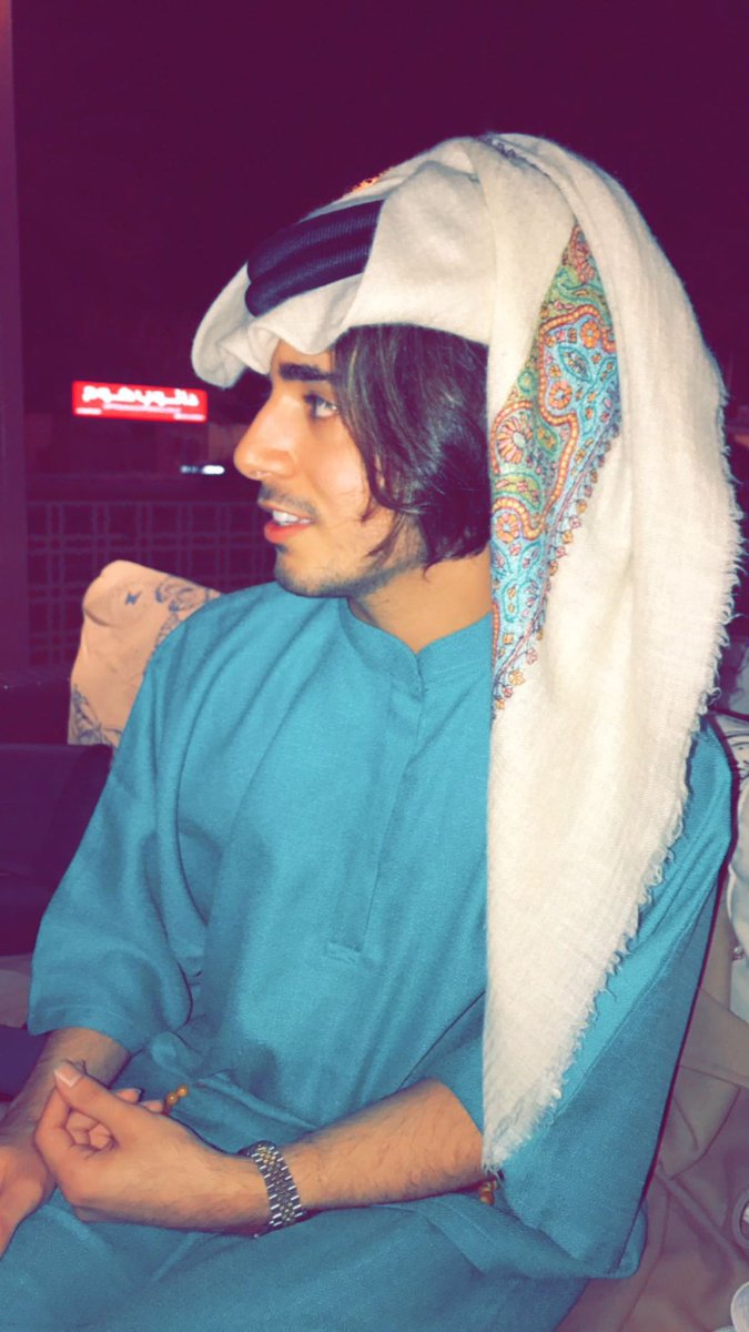 لوك الهالويين بلبس ثوب وشماغ شرايكم🎃
ولا تحسون حرام التشبه؟