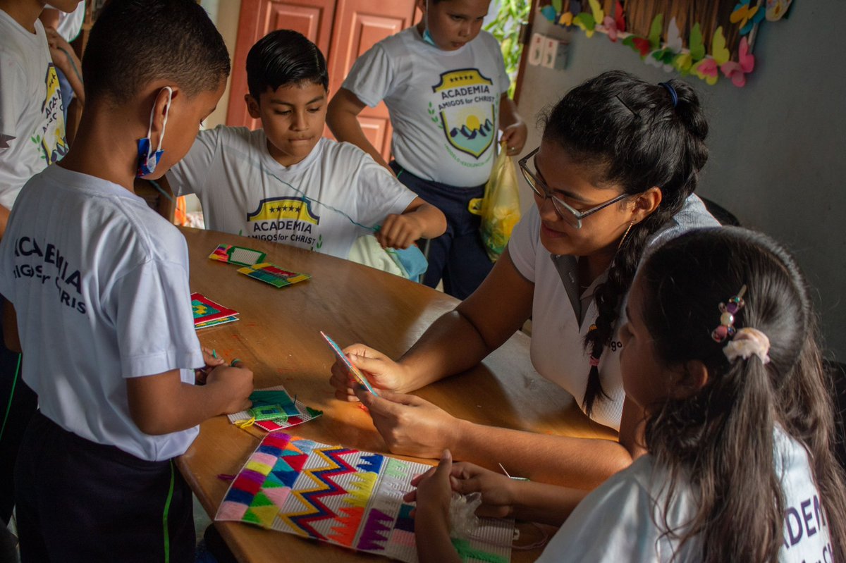 AmigosForChrist's tweet image. We&apos;re taking notes from our Accounting Team. They recently took a break from crunching numbers and went on a trip to the Amigos Academy to spend time with the students learning, playing, and just being, juntos. 

#PeopleOverProgress #TransformingLife #ChristMoreVisible