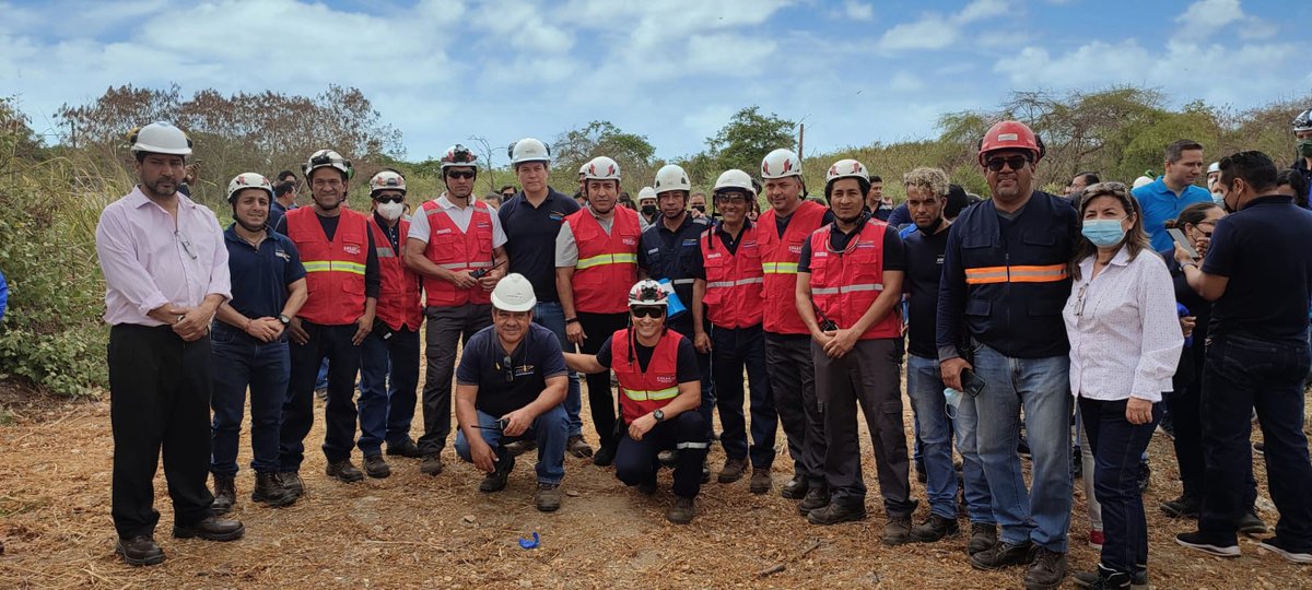 Electro_Guayas's tweet photo. .@Electro_Guayas participa en simulacro simulacro por sismo-tsunami, organizado por @Riesgos_Ec. Esta actividad permite que el personal  se encuentre preparado para este tipo de siniestro #EnergíaConPropósito https://t.co/nEfsqXdWSm