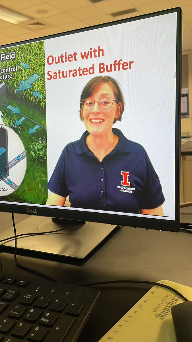 weedgirl24's tweet photo. Showing a saturated buffer video by @IL_DrainDrop today in class at @Heartland_CC . https://t.co/NGnjq81XaR