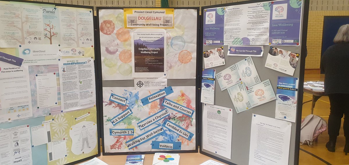 nynyKazOwen's tweet photo. Diwrnod gwych yn nigwyddiad Iechyd a Lles #Dolgellau heddiw 😀 Brilliant day at the Health and Wellbeing event #Dolgellau today @MantellGwynedd  @BetsiCadwaladr @LiverTrust #brechu #vaccination #pwysaugwaed #bloodpressurechecks https://t.co/hfXNbuAHcG