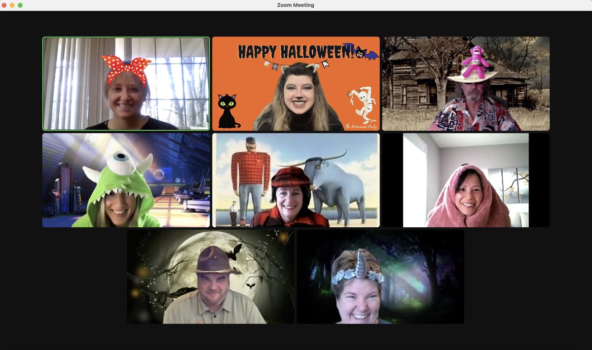 R_Marzahn's tweet photo. I love my team! #HappyHalloween https://t.co/nuLMtcicFK