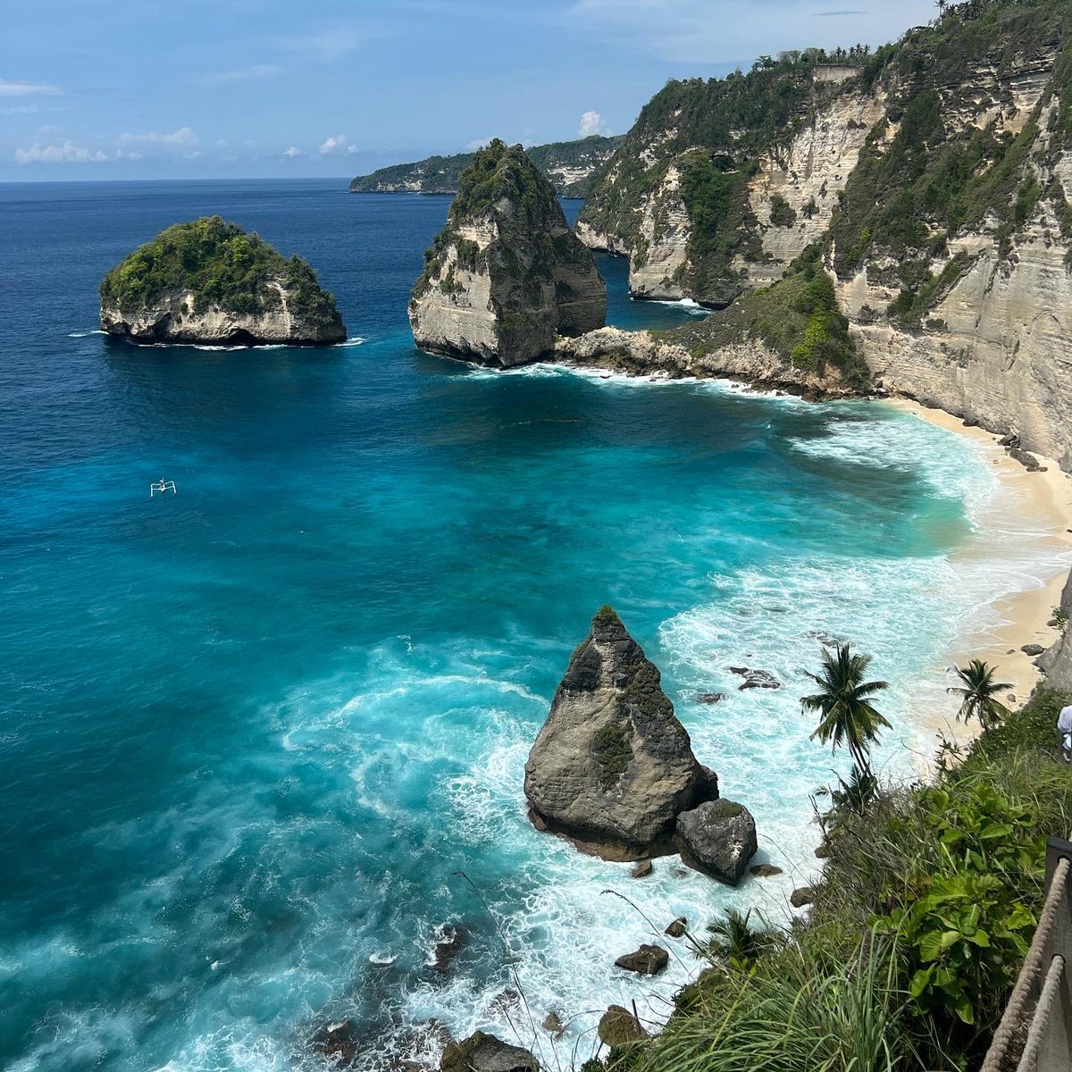 Irfansyahzz's tweet photo. This is one of the best gift I have ever received.💙🏝️ I am not holding back any joy today. I will love every minute of today and laugh as much as possible because it is my day. Happy Birthday dear self 💙🤍
#wonderfulindonesia #bali #baliindonesia https://t.co/uAvvhkJN7E