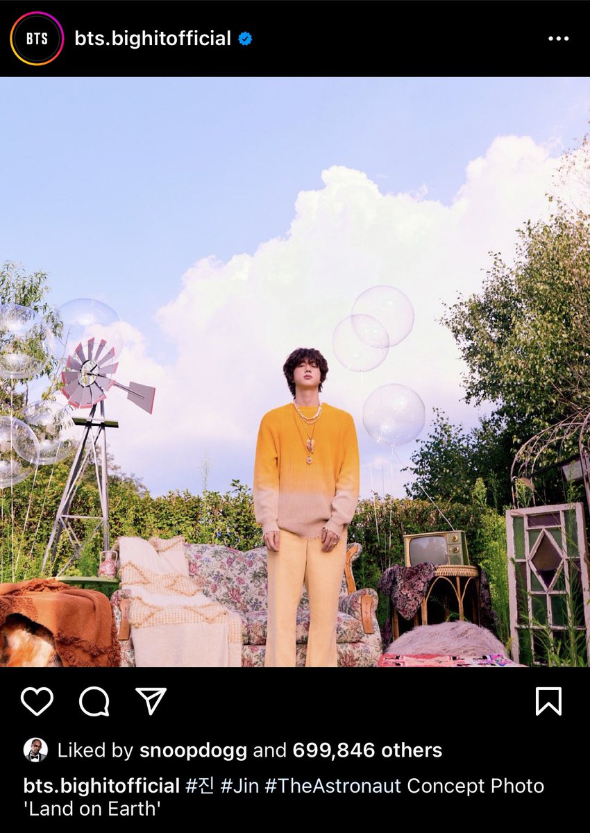 gltrbug7's tweet photo. Snoop Dogg liked jin’s concept photo 😂👏🏽 I love it https://t.co/rMVhhaMrwD