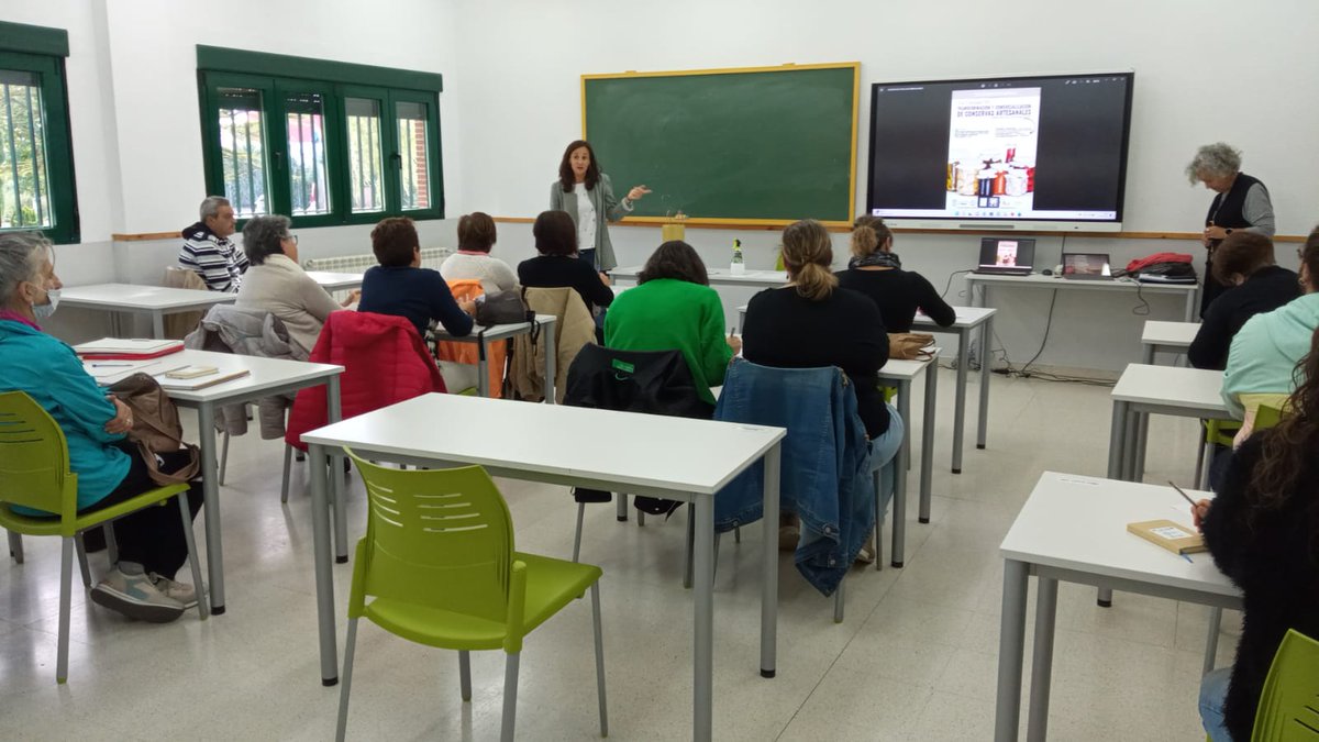 Taller práctico de transformación y comercialización de conservas artesanas. En breve, a la cocina!!!
#circularlab <a href="/dipuavila/">Diputación de Ávila</a>