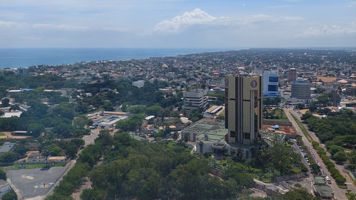 AkissiKonan2's tweet photo. [#LesThreadsdAki]

Depuis Abidjan, je suis partie au #Togo pour visiter la capitale et les alentours. J'ai adoré les paysages, les gens et l'ambiance 🤗🇹🇬

Je vous emmène avec moi : TOP 5 DE CE QUE J'AI PRÉFÉRÉ AU TOGO 👇🏿 https://t.co/6uw1gLEGGV