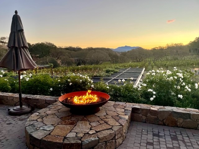 UnitiGroupInc's tweet photo. We are gathered here in beautiful Sonoma County, joined by the industry’s best and brightest, to kick off the Windstream Enterprise Analyst Day 2022. #WEAnalystDay2022 https://t.co/s2TRMdpUeF