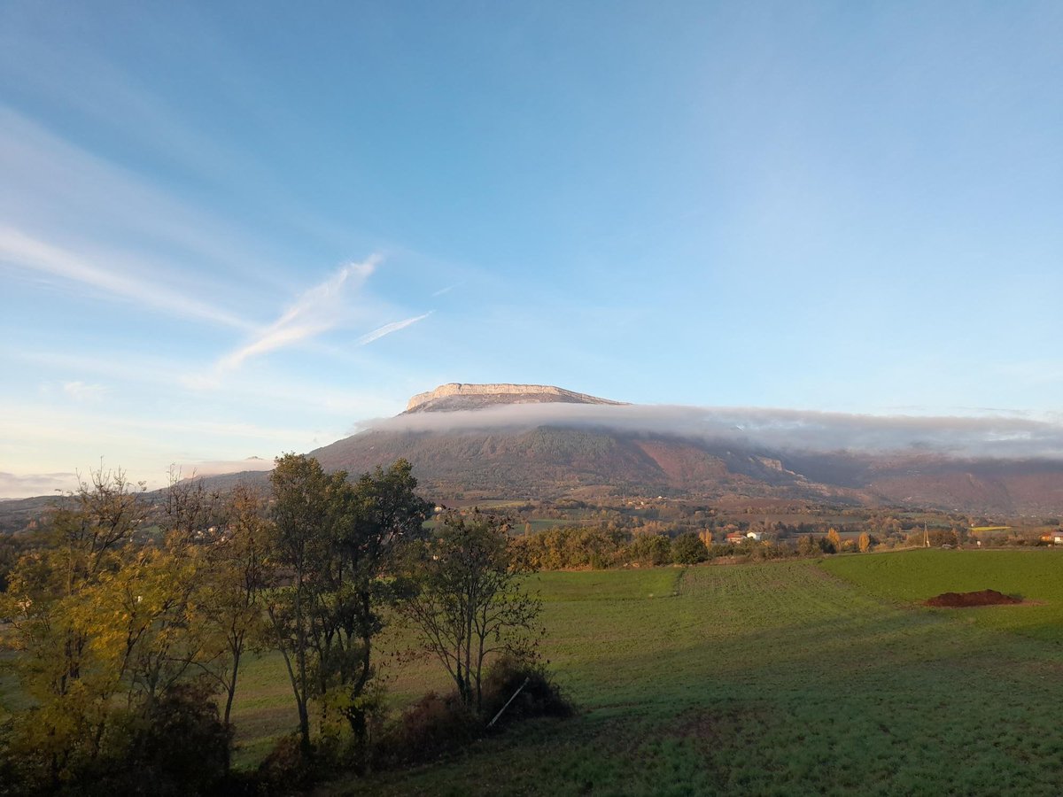 MeteoFrance_SE's tweet photo. Une journée dans les #HautesAlpes racontée par les #obsParticipatives 🥰
📍 La Freissinouse, Lagrand, Tallard, Sigoyer https://t.co/25AaFXYt3l
