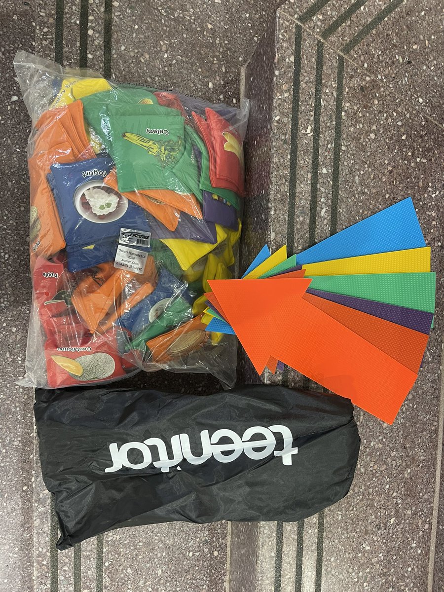 HRZPE2's tweet photo. Thank you to Lori Timmes (HPE teacher extraordinaire) at Sully Elementary for helping me get all these items donated. Horizon Comets will definitely use all this! #teachershelpingteachers @HRZPE2 @HorizonElem https://t.co/Qgkn9bNLAS