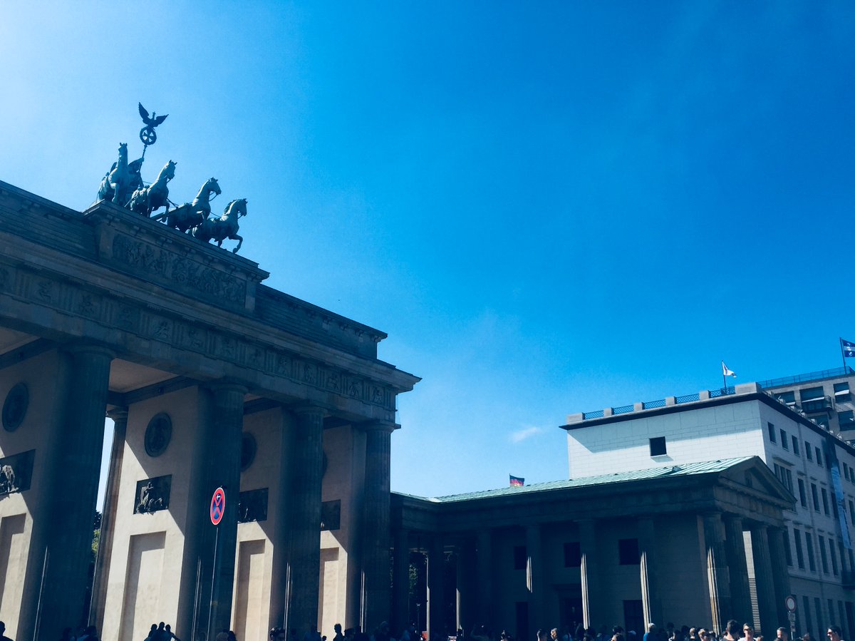 ProfPaulWelfens's tweet photo. #Melnyk endlich nicht mehr Botschafter in DE; oft sympathisch im TV-Auftritt, aber bei Twitter zT mit #HassTweets &amp; #Fäkalsprache - Politik in Berlin ist selbst gegen HassTweets, aber ggüber Melnyk ließ man alles laufen(z.B."Arschlecker" zu Sachsens MP; teile MP K. Ansicht nicht) https://t.co/NVjW5vv8OH