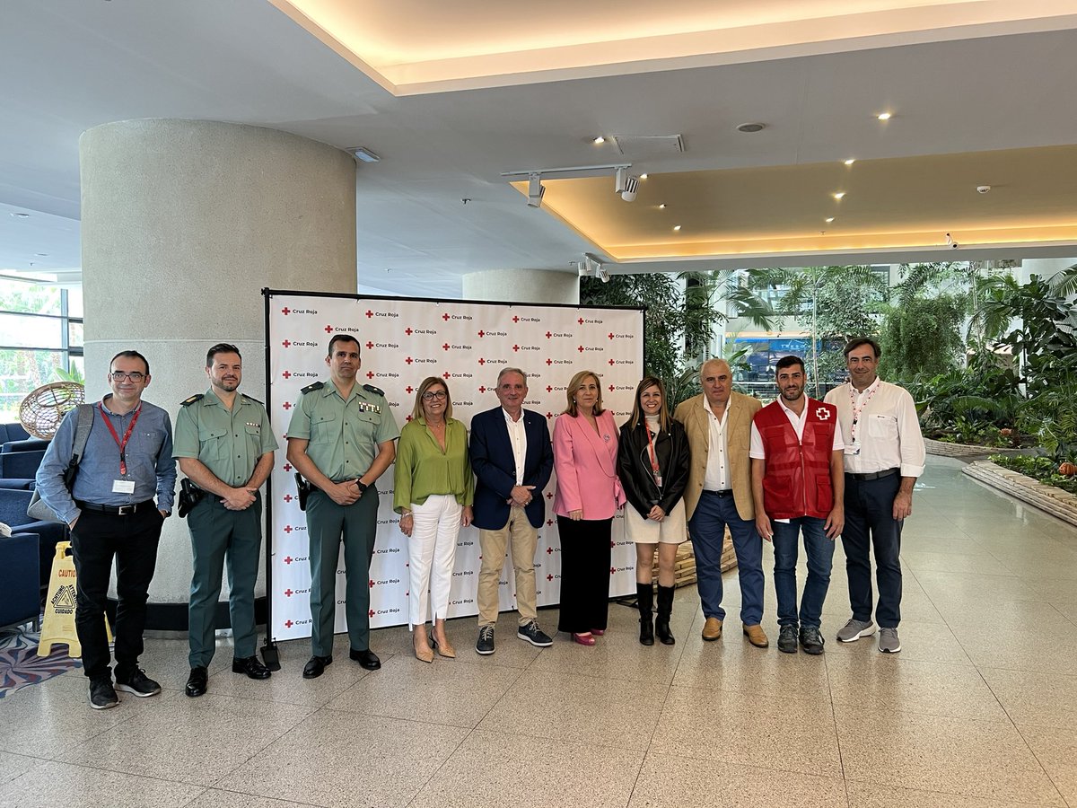 CruzRojaAL's tweet photo. [#PREPI2022]

Integrantes de los Equipos de Respuesta Inmediata en #Emergencias (ERIE) de atención a personas llegadas a nuestras costas de @CruzRojaEsp se reúnen estos días en Benidorm para la puesta en común y experiencias del trabajo humanitario ❤️

#ProtegerLaHumanidad https://t.co/mpIgO2j5am