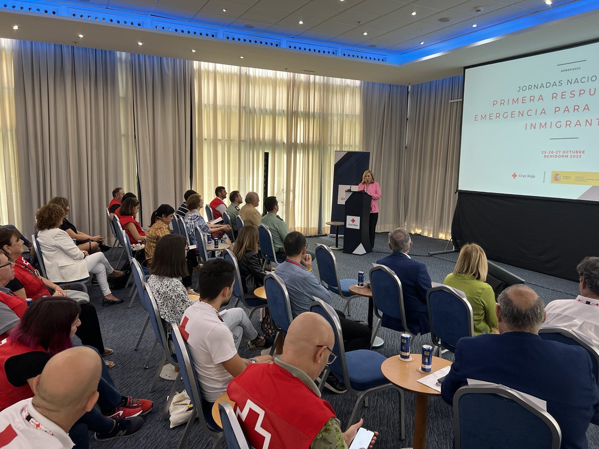 CruzRojaAL's tweet photo. [#PREPI2022]

Integrantes de los Equipos de Respuesta Inmediata en #Emergencias (ERIE) de atención a personas llegadas a nuestras costas de @CruzRojaEsp se reúnen estos días en Benidorm para la puesta en común y experiencias del trabajo humanitario ❤️

#ProtegerLaHumanidad https://t.co/mpIgO2j5am
