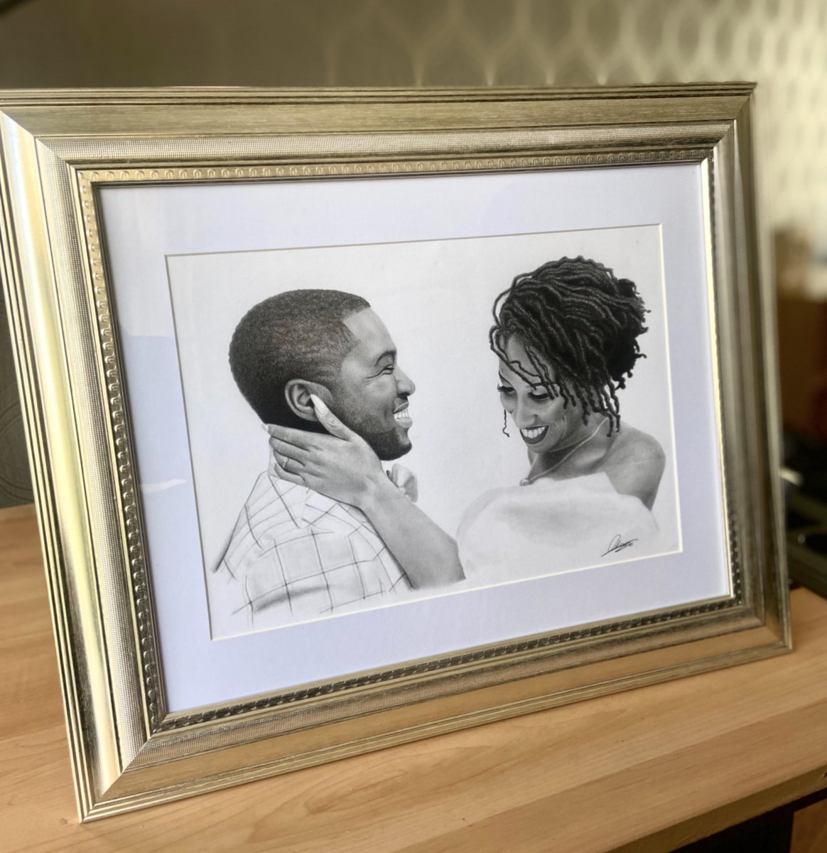 A special delivery went out today 💍 a wedding gift for a newly wedded couple! Graphite pencil on Bristol paper ✨