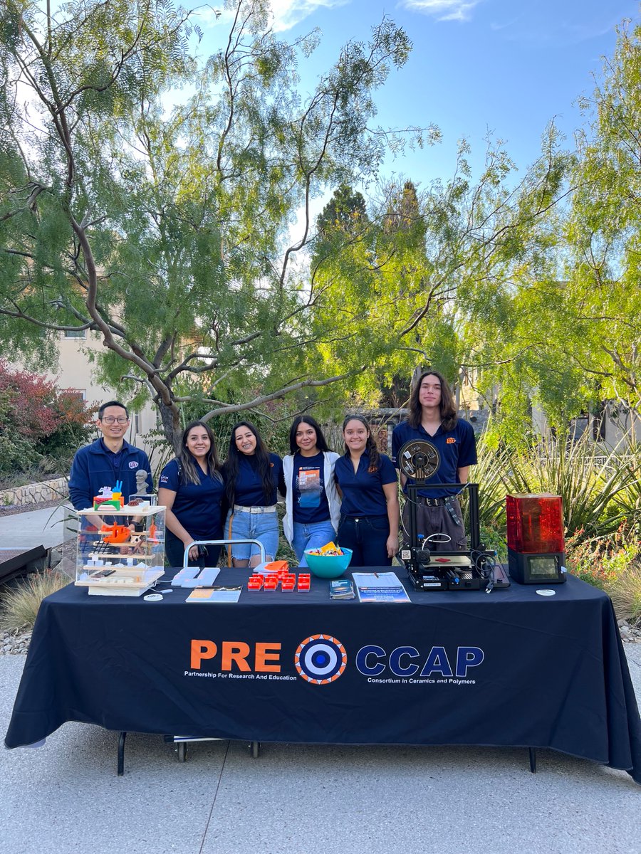 CcapPre's tweet image. Our students had a wonderful time at Orange and Blue Day! We were very glad to see new faces get interested in PRE-CCAP.