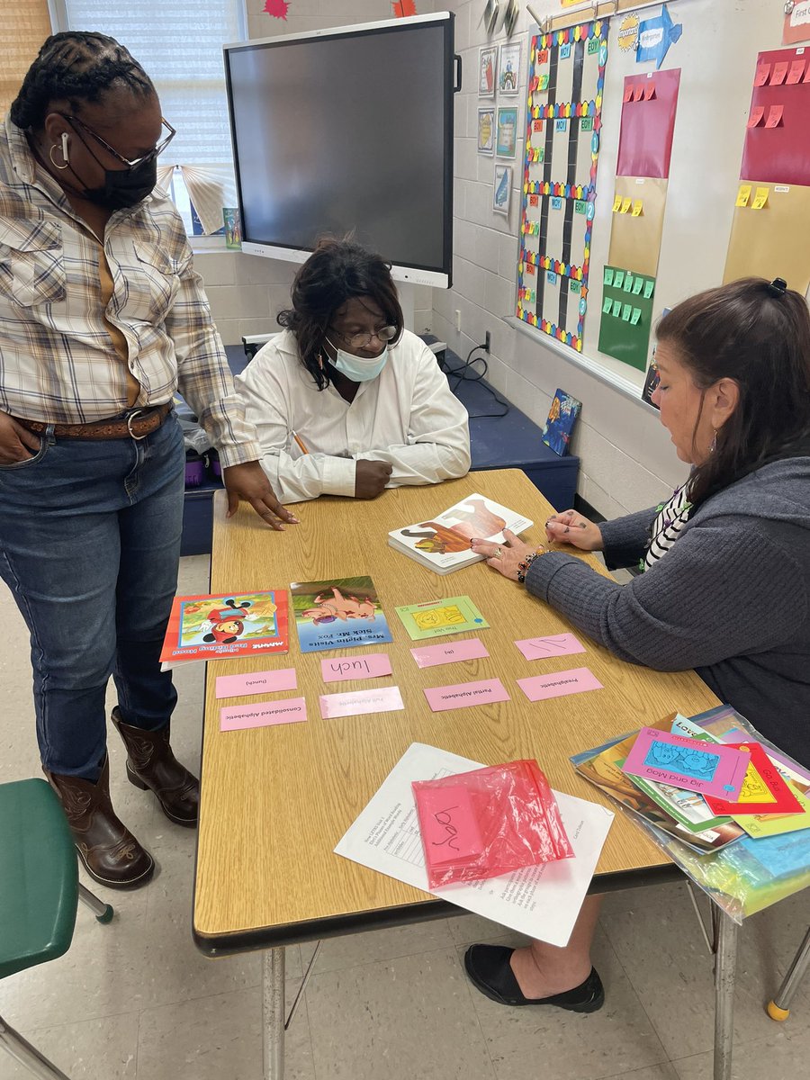 Selecting the appropriate book for each of Ehri’s phases is an important step in supporting our students. <a href="/TeresaJaniak/">Janiak Teresa</a> <a href="/LexiaLearning/">Lexia</a> <a href="/Alabama_Reading/">ARI / The Alabama Reading Initiative, ALSDE</a>