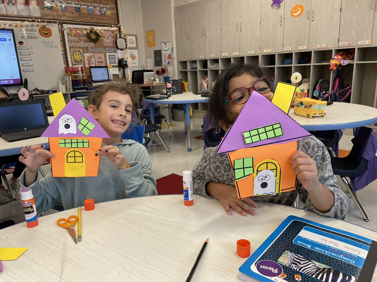 MsKallertEDU's tweet image. 2nd graders practicing word problems and building a haunted house! #weelovemath @McginleyIsabel @WeehawkenTSD 👻 🎃