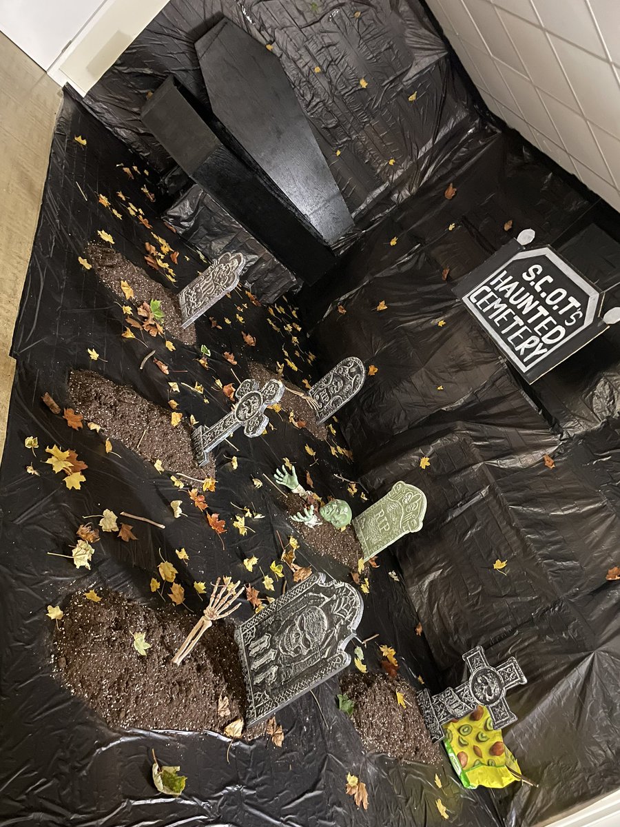 SCOT02939410's tweet photo. Here is a Sneaky preview of our Halloween themes for the weekend parties.. #seacroft #community #kids #Halloween #dextor #graveyard https://t.co/B5kGIPRLHH