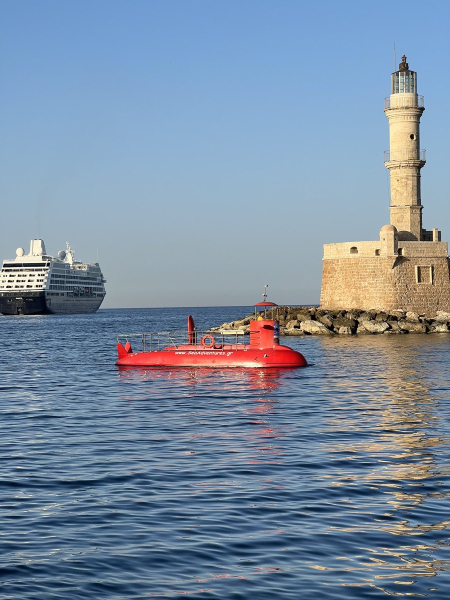 AtsalakisGeorge's tweet photo. It is still summer in Chania- old Venetian harbor - Chania Old Harbor #greece #crete #kreta #creta #chania_crete #chania #chaniaoldtown #chaniaoldharbour #chanialighthouse #centreofchania #travel #travelcrete https://t.co/yaoSWqystr