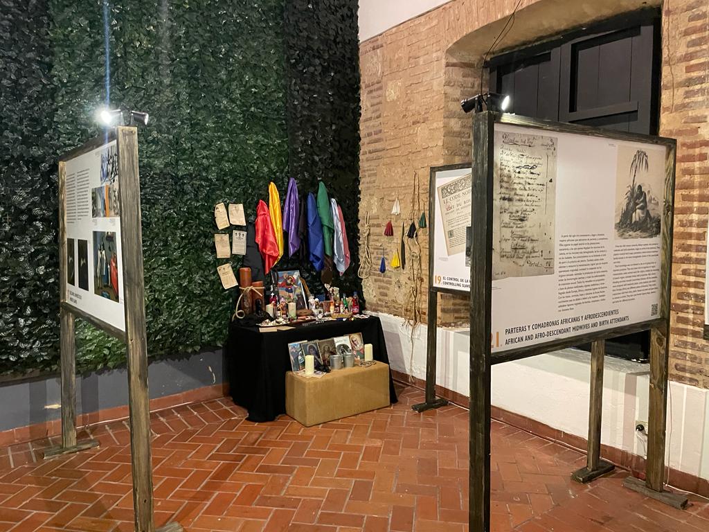 CCHS_CSIC's tweet photo. La semana pasada se inauguró en la Fortaleza de Santo Domingo, donde podrá visitarse hasta el próximo 7 de enero. Allí, se ha contado con la colaboración de la @PUCMM que también participa en @ConnecCaribbean 
https://t.co/DB7cGFssUn https://t.co/hBmc8EqXHZ