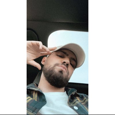 lcrchris's tweet photo. #NouvellePhotoDeProfil https://t.co/Pnbm1k8SaA