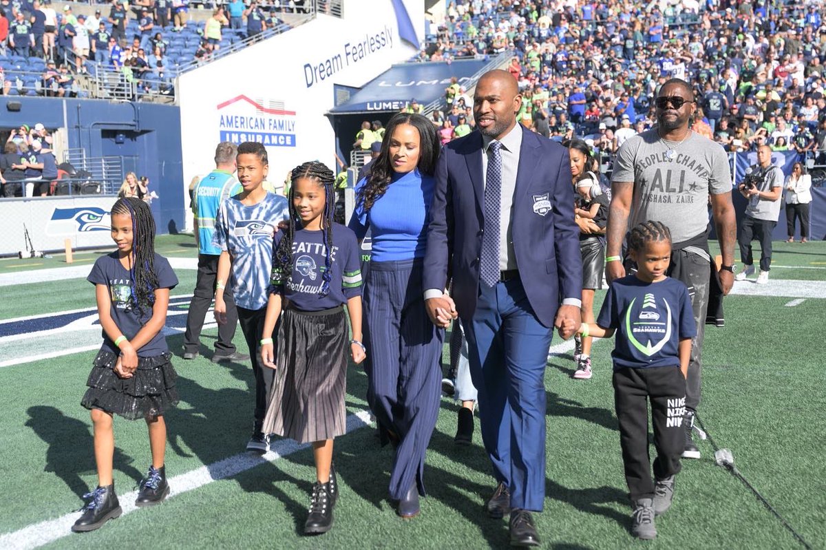 The Ring of Honor celebration last weekend was amazing. More than anything, my journey has been all about family. I’m grateful that for the first time, my entire family was able to travel to Seattle and be with the @Seahawks. We take the meaning of “12’s” to a whole new level.