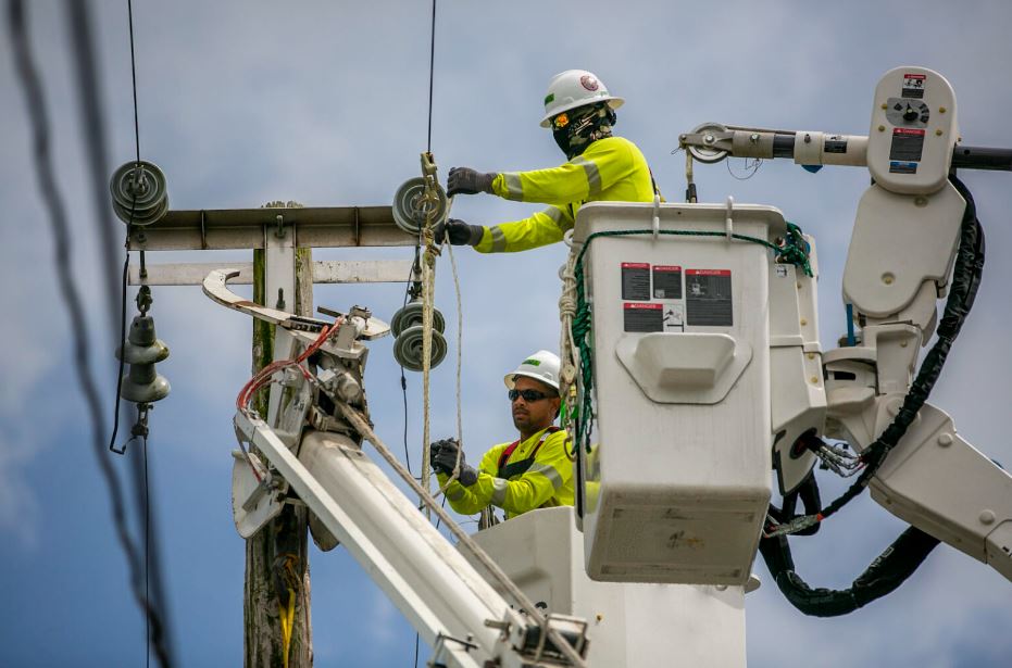 LaPerlaPR's tweet photo. LUMA anuncia interrupción de servicio por falta de generación | https://t.co/Luej6rgTIQ
El servicio podría ser interrumpido esta noche. https://t.co/ThSln4zxUM