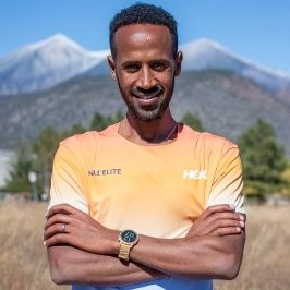 NAZ_Elite's tweet photo. HE'S BACK!! Futsum Zienasellassie (@Futsumz) has signed a new contract with @hoka NAZ Elite. The former @NAUTrackFieldXC All American, NCAA Runner-Up, and 2019 @usatf 10mile Champ, will race next at the @runSRA_CIM Marathon on Dec. 4th. 

https://t.co/D1IMX6vOvA https://t.co/UGGUgnWeDI