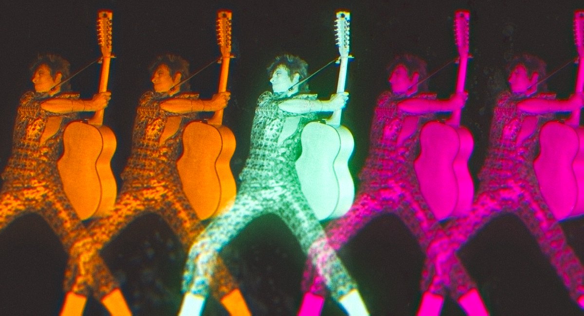 CSDocuFest's tweet photo. SPECIAL EVENT
Sat 5 Nov | 7.45pm | Mainhouse
#MOONAGEDAYDREAM - a genre-defying cinematic experience based on one of the most iconic and global rock stars of all time - DAVID BOWIE.
Info + Tickets ⬇️
https://t.co/xej7APfusA
#CSDF2022 https://t.co/eqeCJtDMXx
