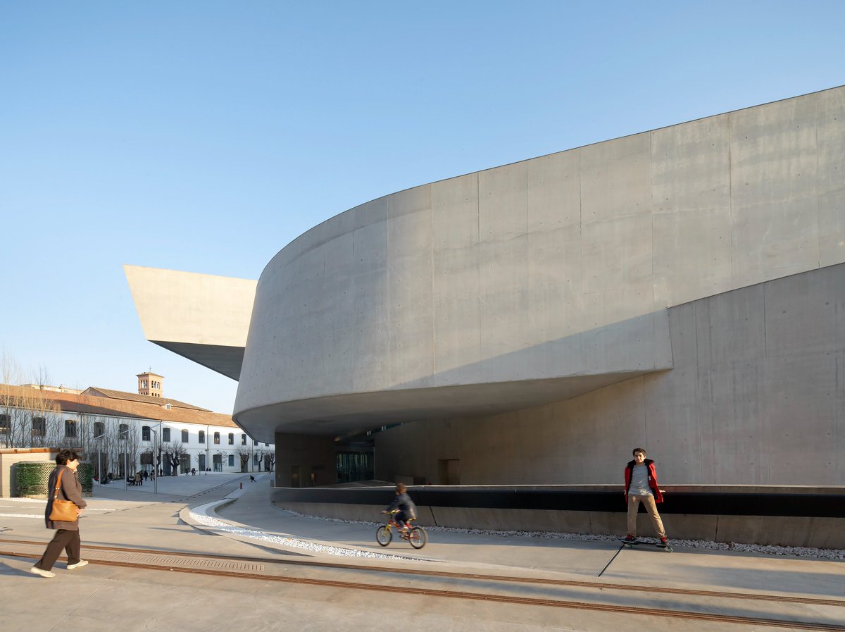 MaxFordhamLLP's tweet photo. Still buzzing after the @RIBA #StirlingPrize, we are looking back at some of our previous wins. ๐
Certainly not an ordinary gallery, MAXXI was completed in 2010 with @ZHA_News and won in the same year. Read more. ๐
https://t.co/kwPPAzXqh2
#StirlingPrize #BeautifulEngineering https://t.co/OKLkEAcxEr
