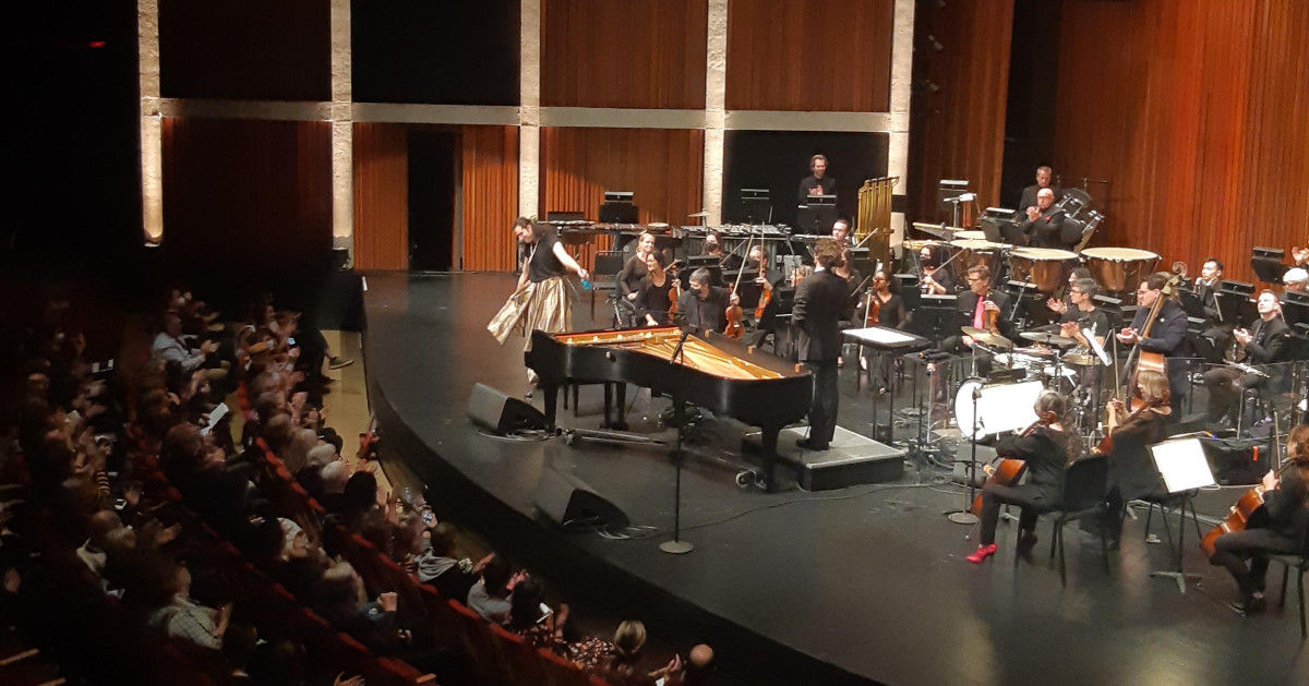 H_P_O's tweet photo. Thank you to those who joined us on Saturday for what was truly a magical concert, Jeremy Dutcher & The HPO. We are so grateful we could welcome you to the concert hall. Here are some photos from that beautiful evening!
#JeremyDutcher #LucasWaldin #HPO #HamiltonPhilharmonic https://t.co/Ej4PH6xTY0