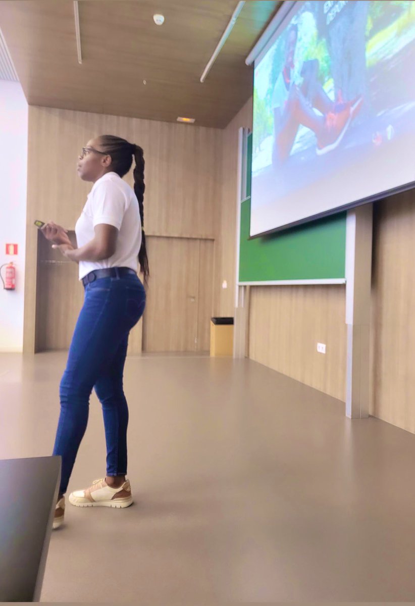 Hoy, a los alumnos de CAFD de <a href="/UniversidadMH/">UMH</a> , he tenido el placer de impartir una charla sobre valores y de la gran importancia de “hacerlos míos” (sin imposición externa) aplicándolos en mi carrera deportiva, en mi formación académica, en mi trayectoria laboral y personal.