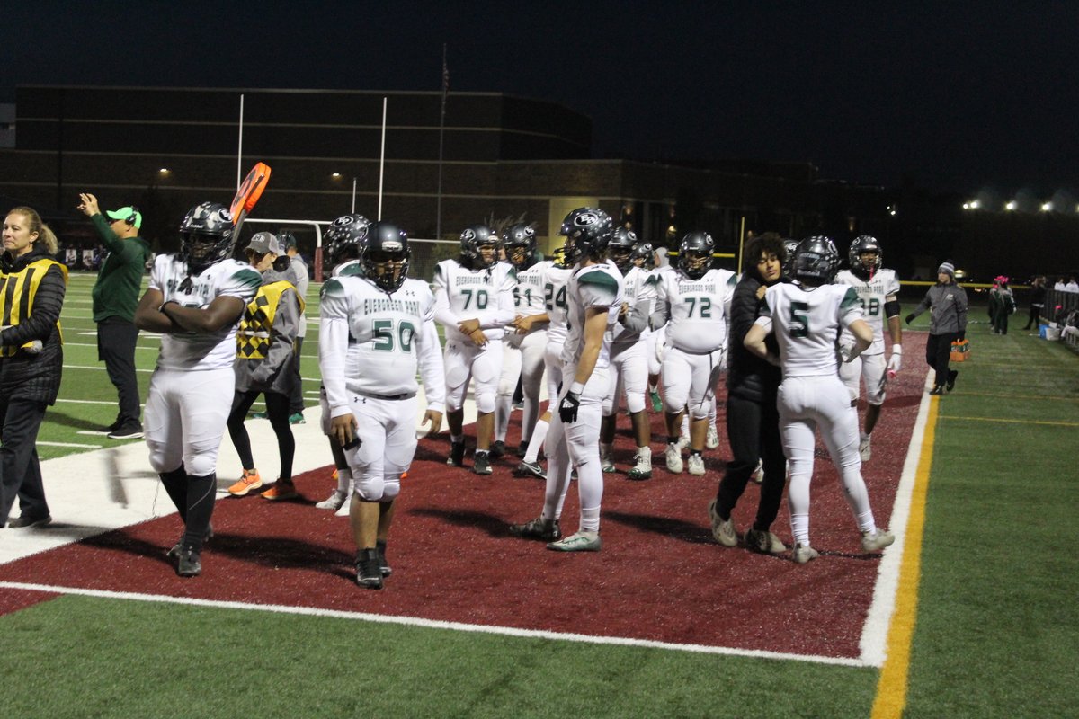 Epchs231's tweet image. ICYMI: Some scenes from last Thursday night's #epfootball victory at Argo. 

More 📸here: facebook.com/media/set/?set…