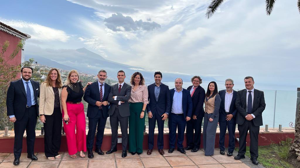 Excelente jornada de trabajo con la Direccion Territorial Canarias <a href="/santalucia_seg/">Santalucía Seguros</a> en Tenerife liderada por Jose Luis Imizcoz. Seguimos trabajando para alcanzar nuestros retos 💪🏽💪🏽👍👍 y #construyendofuturojuntos