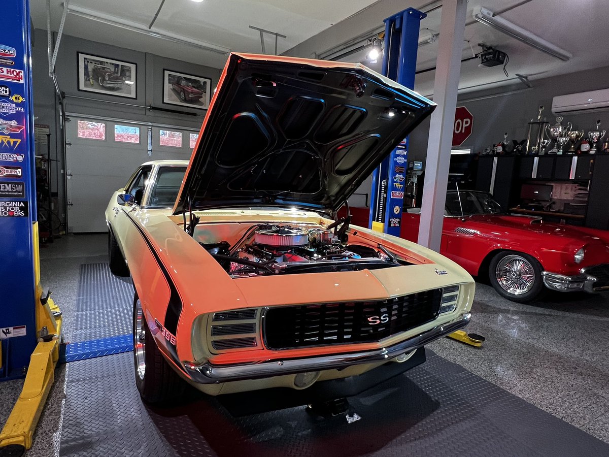 samsgaragetv's tweet photo. Lokar Performance on set with Sam’s Garage on this gorgeous 69’ Camaro SS https://t.co/YgWyBWQReW