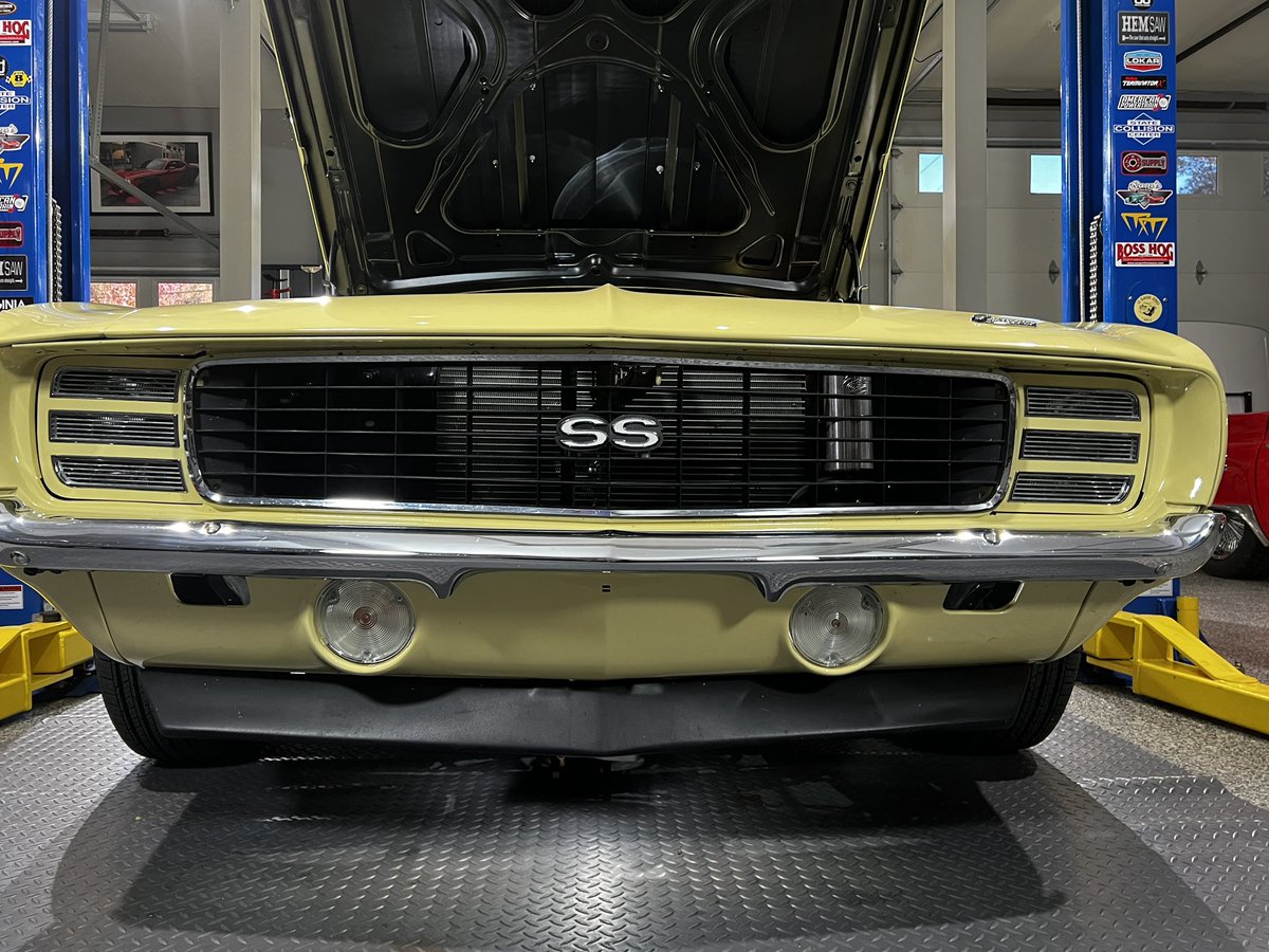 samsgaragetv's tweet photo. Lokar Performance on set with Sam’s Garage on this gorgeous 69’ Camaro SS https://t.co/YgWyBWQReW
