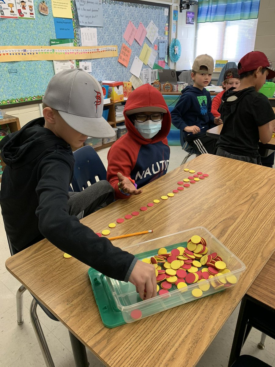 brownq9844's tweet photo. Problem solving in Ms. Johnson’s room @MrsJTukes @HeardMixon #ncssbethebest https://t.co/1FkDH4BpqL