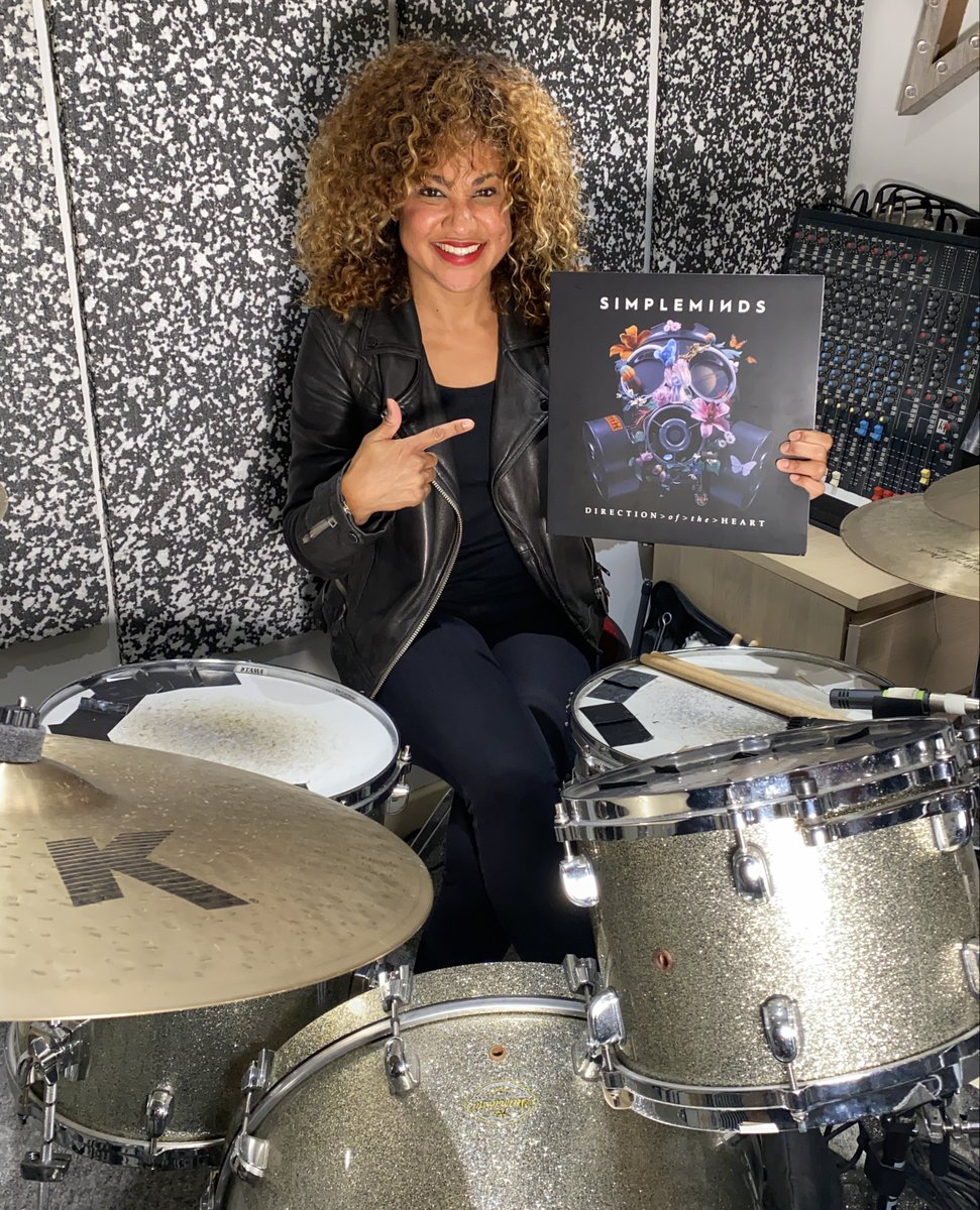 Show us yourselves with 'Direction of the Heart' to be in with a chance of featuring in a new Simple Minds video! Just copy @Cherissedrums and send in your snaps on the post in the Facebook group: facebook.com/groups/SimpleM…