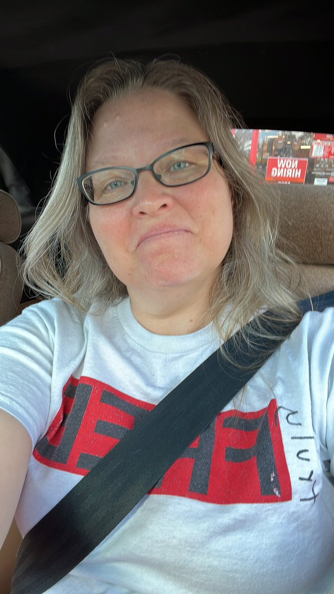 TheModernGranny's tweet photo. Truly free!
But roasting in the hot Florida sun!😂😂😂#trulyfree #Florida #thisisfall https://t.co/zkSXDNoX6h