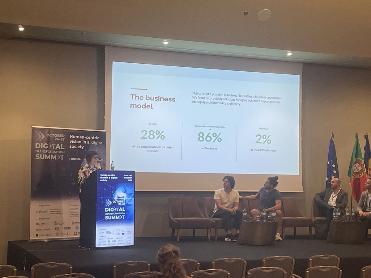 InwireTech's tweet photo. Our colleague ⁦@mjsantof⁩ during the pitch on our #smartmirror at #digitaltransformationsummit in #madeira ⁦@UNINOVA⁩ https://t.co/OjyD07MqIr