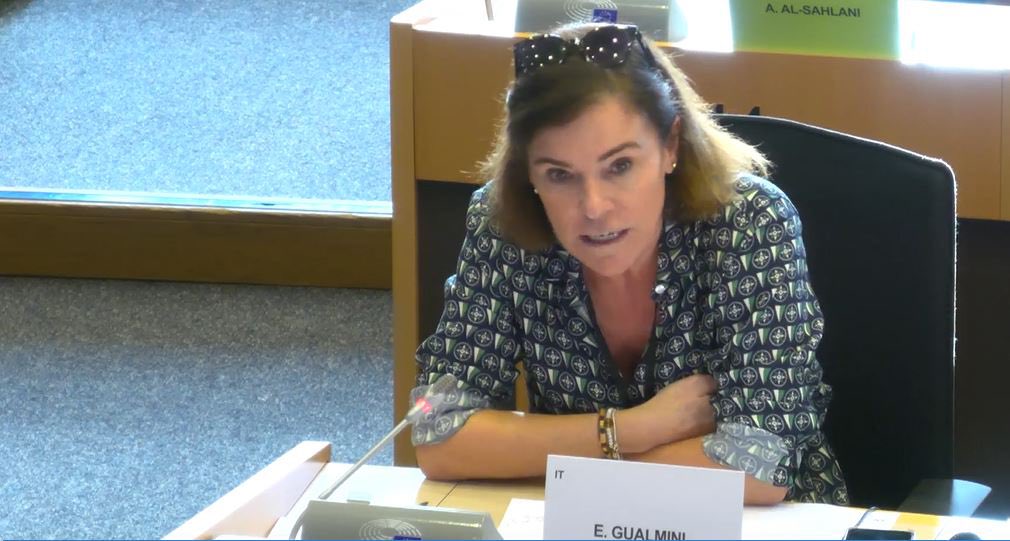 TheProgressives's tweet photo. There's a toxic narrative that we are automatically re-classifying workers. This isn't true.

Is this connected to Uber's untransparent and unlawful lobbying activities? Are they still widespread?

@gualminielisa asks at the Parliament's public hearing on the Uber Files. https://t.co/Dt4asMYSRS